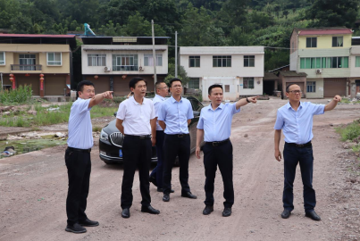 四川路桥党委委员、副董事长胡元华一行赴南宫NG28矿产调研指导工作